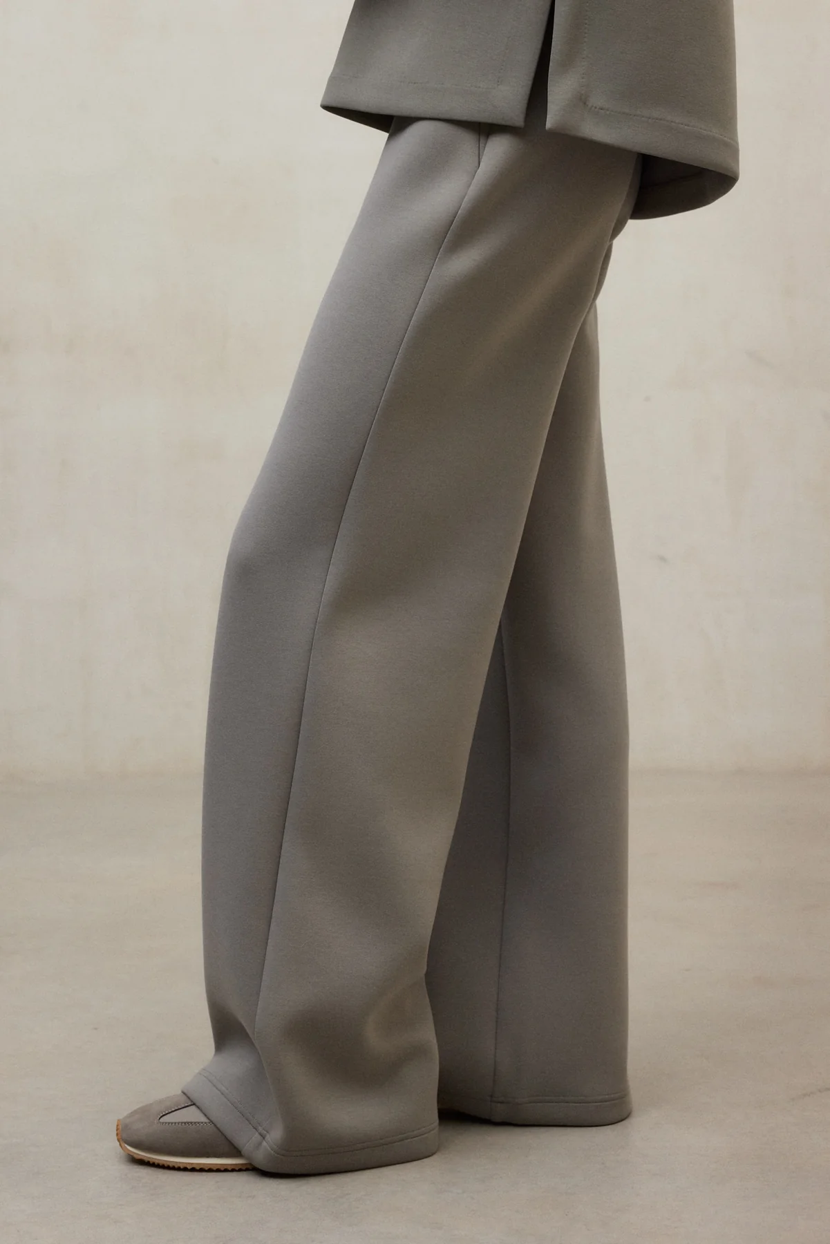 PANTALÓN ARDA BEIGE - Image 4