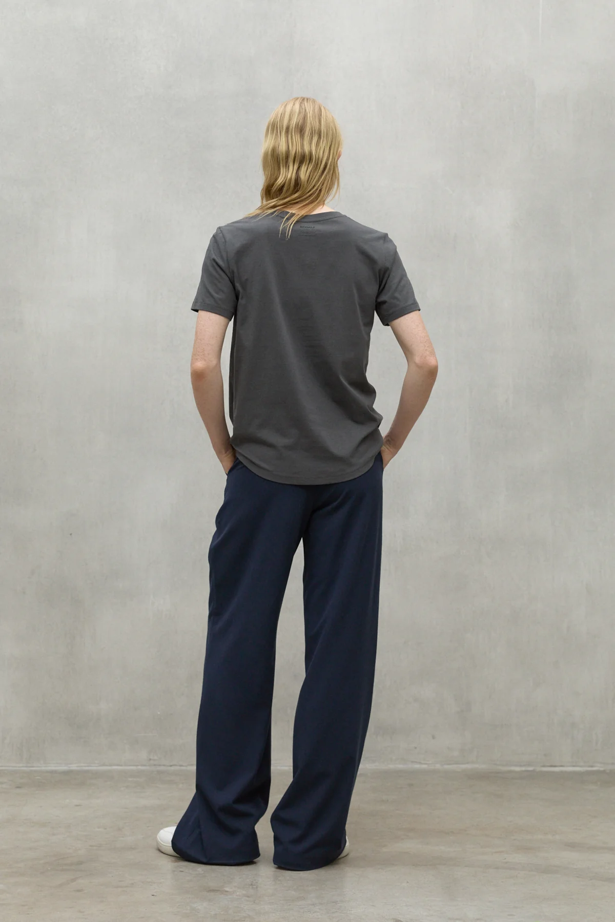 CAMISETA ARIZA GRIS OSCURO - Image 3