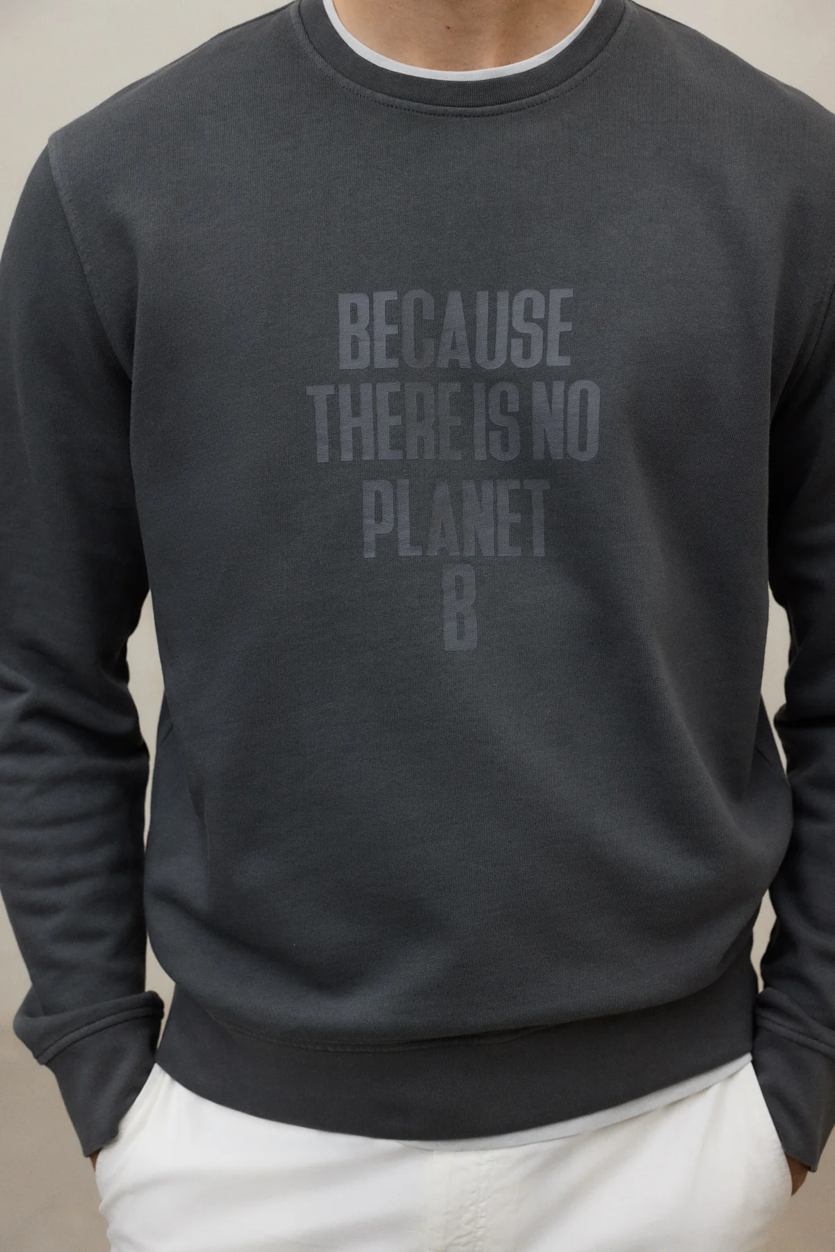 SUDADERA BARDERA GRIS OSCURA - Image 3
