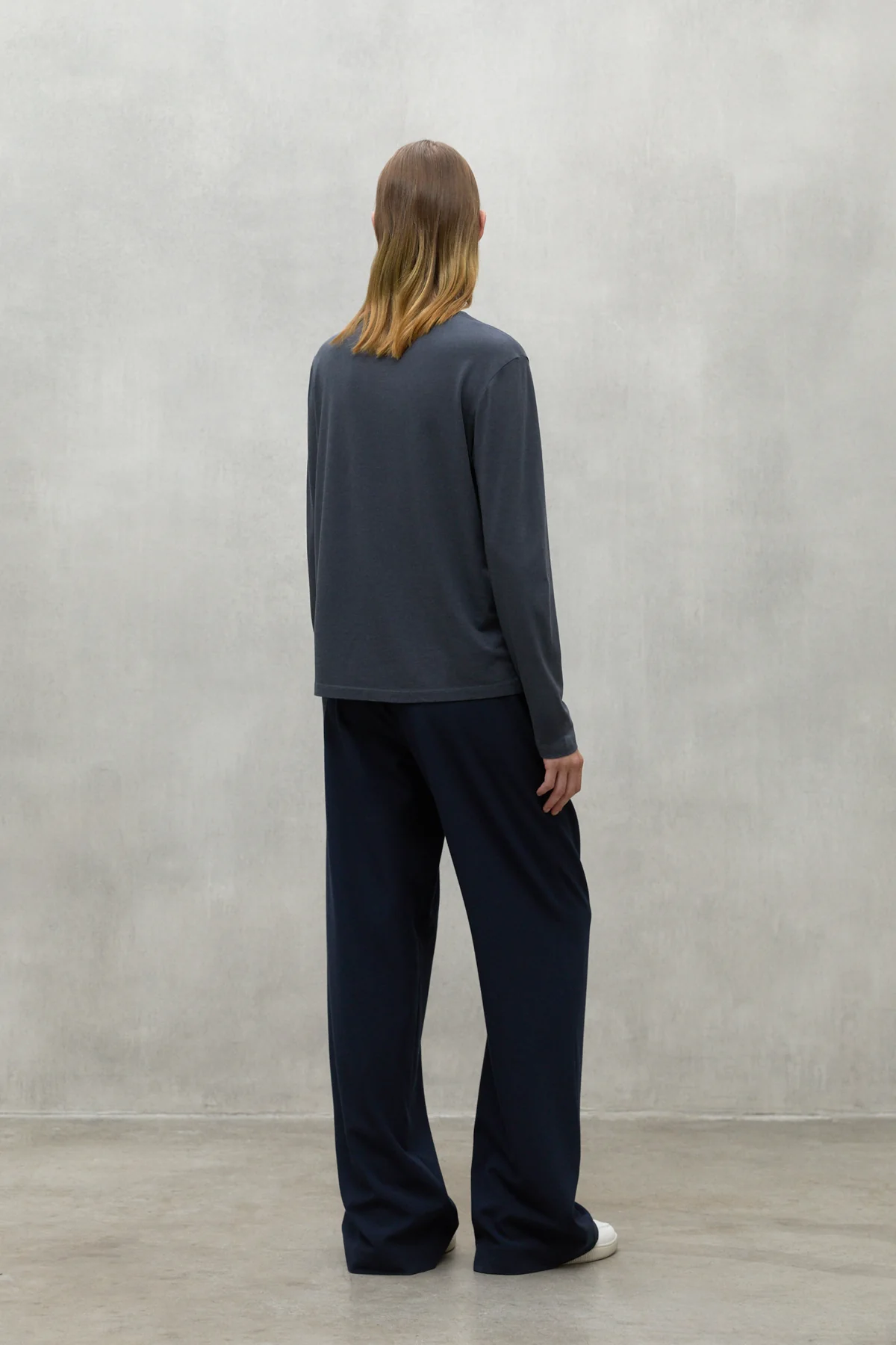 CAMISETA BEA GRIS OSCURO - Image 4