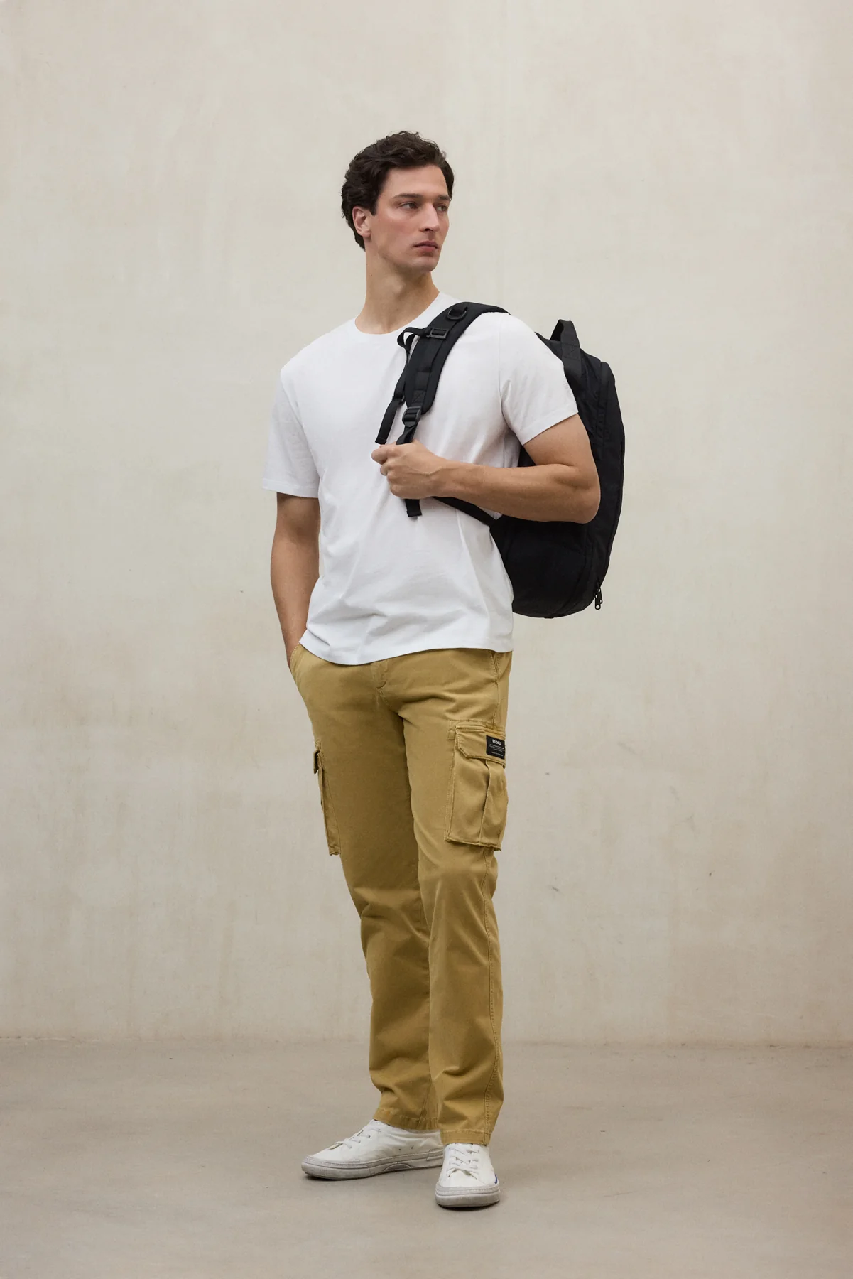 MOCHILA BERGEN NEGRA - Image 2