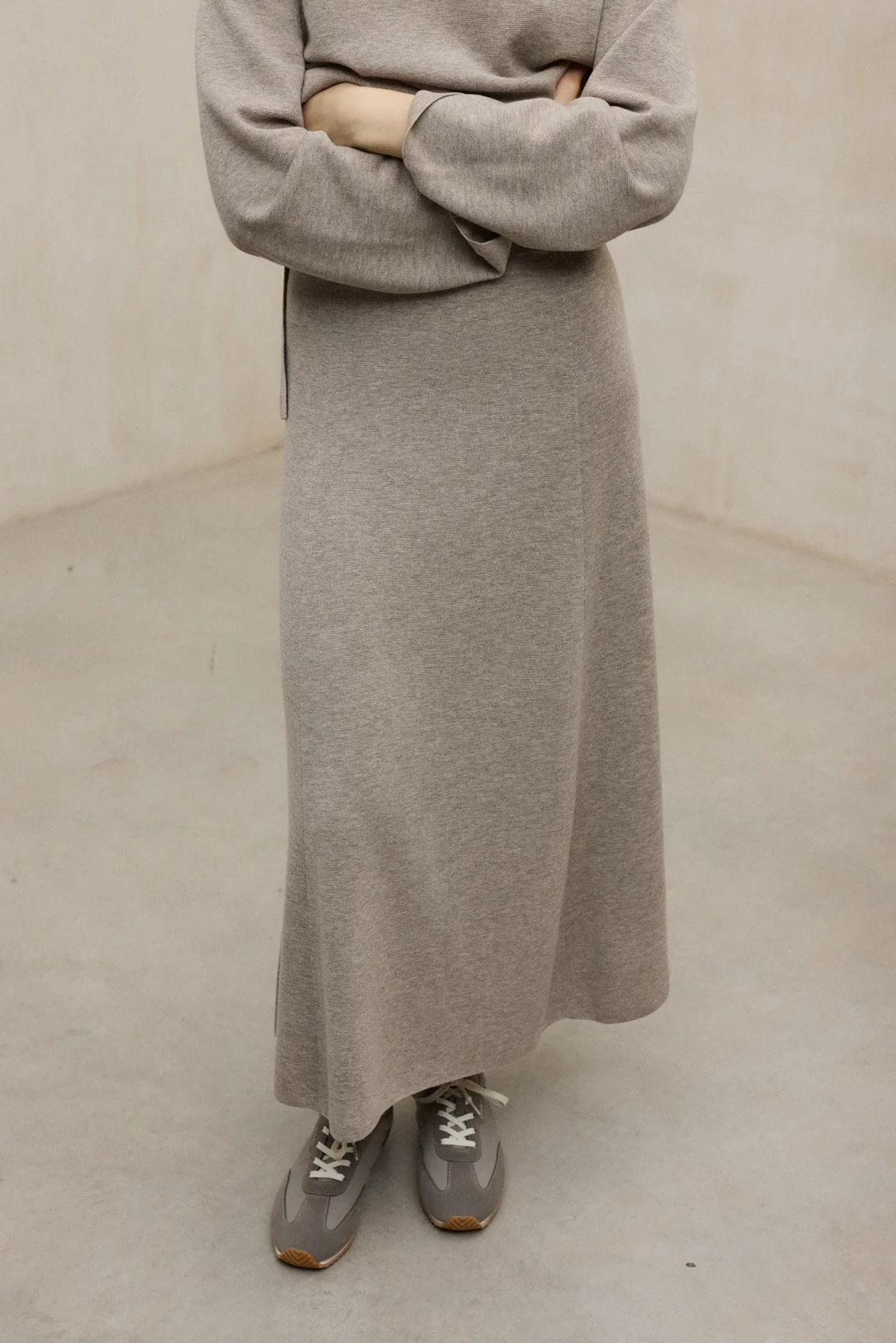 FALDA IMA BEIGE - Image 3