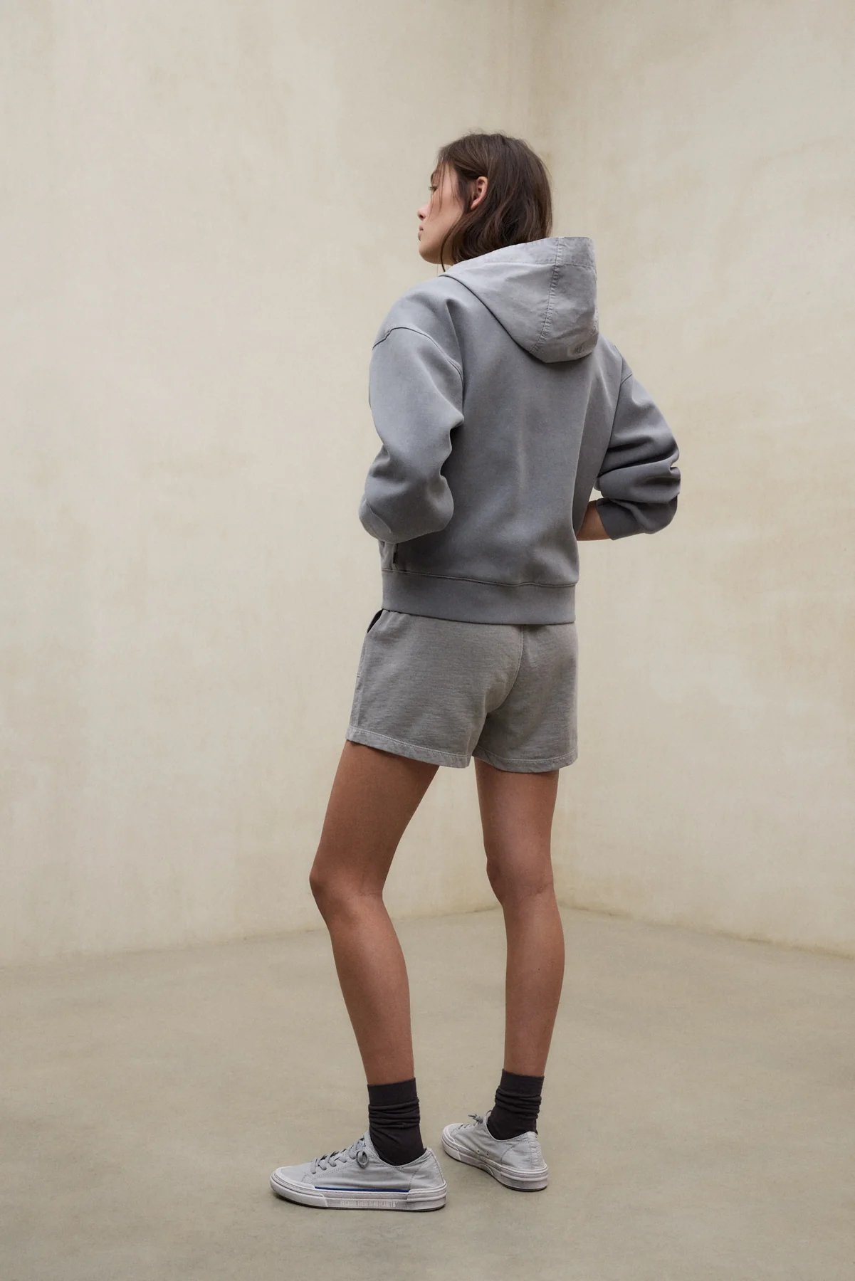 SHORTS NESS GRIS OSCURO - Image 3
