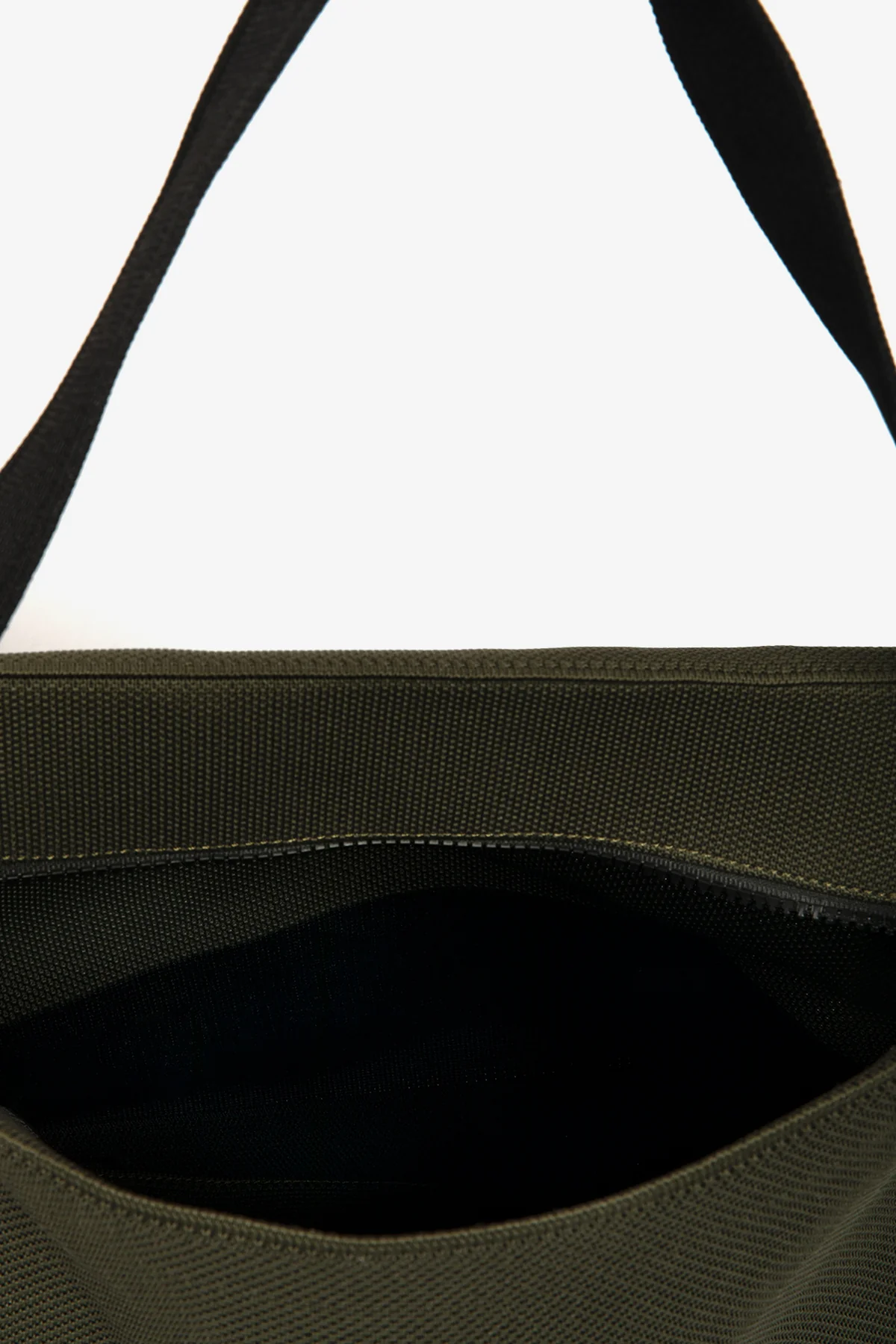 BOLSO BUCKET TIKA KHAKI - Image 5
